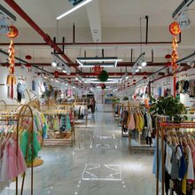 湖北汉正街品牌童装春款上新特价批发实体直播爆款货源厂家直销图片