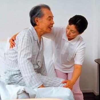 广州护理工照顾老人看护照护广州美帮家政护工