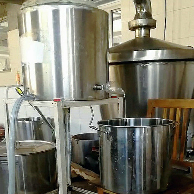 小型纯粮酿酒机双层锅蒸汽蒸酒机参数