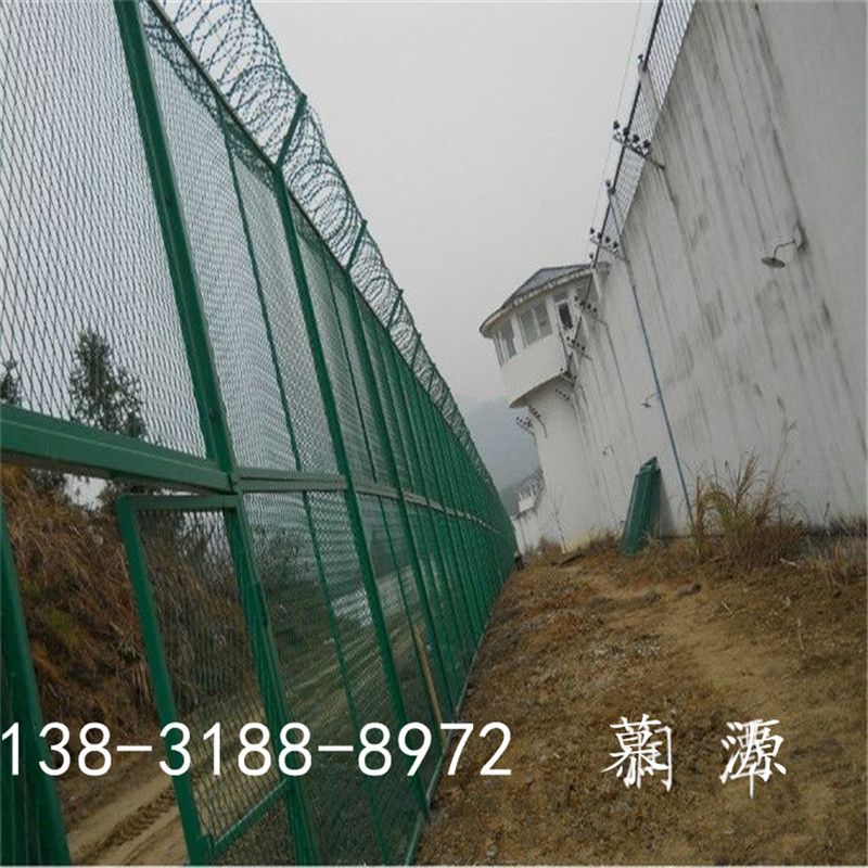 四川防攀爬护栏网-防攀爬隔离网