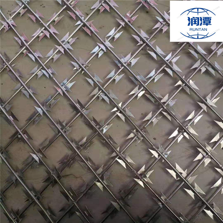 隔离防护网-钢管焊接网