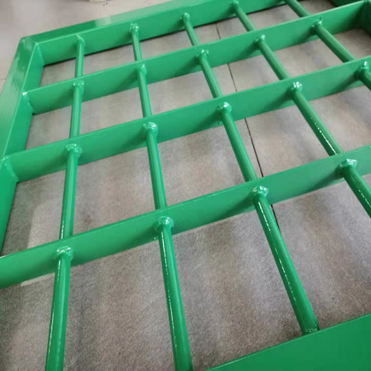重庆-金属钢筋扁钢网-铁窗隔离网