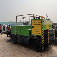 混泥土路缘石成型机混凝土路肩成型机公路混凝土路肩成型机图片