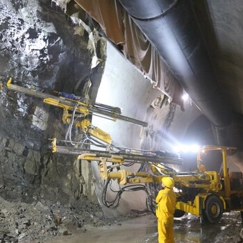 DW-702采矿和隧道掘进凿岩台车双臂台车二臂液压凿岩台车