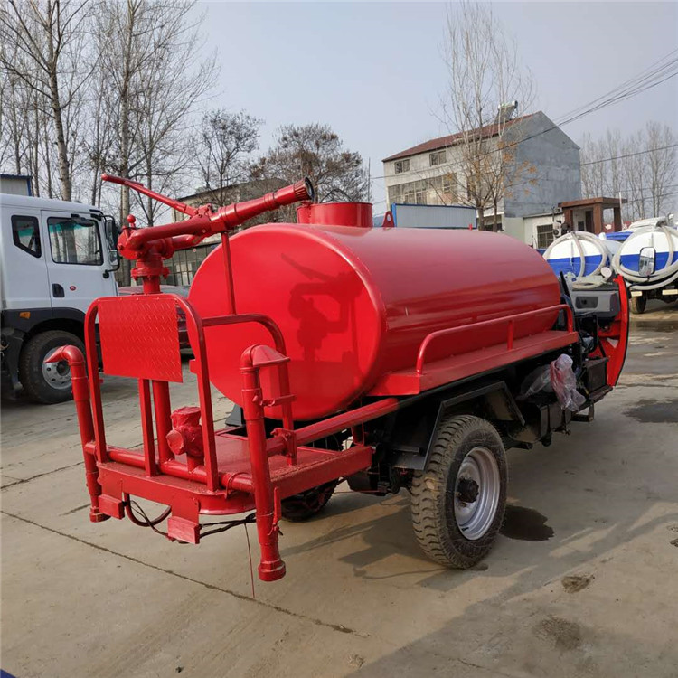 杭州厂家销售东风洒水车 柴油三轮雾炮洒水车