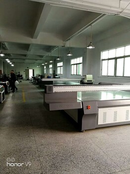 2020新款UV平板打印机深圳UV平板打印机工业级uv平板打印机厂