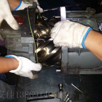 KS10LTH神鋼螺桿機(jī)維修，KS13MTH制冷機(jī)組現(xiàn)場(chǎng)檢查