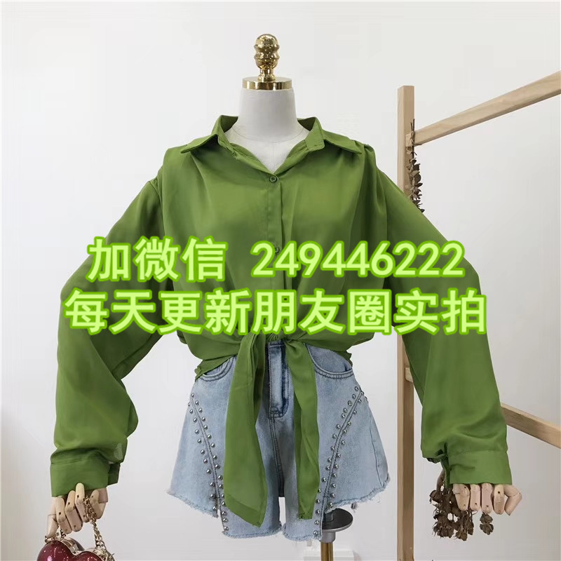 大学生时尚女式衬衫 批发豹纹短款衬衫银星库存服装批发网