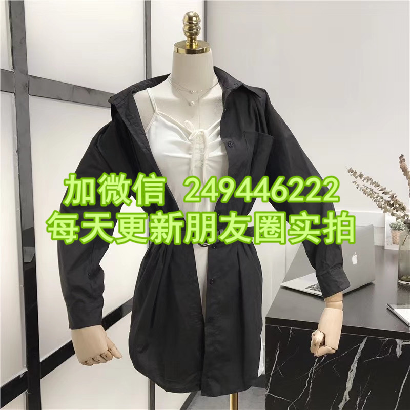 大学生时尚女式衬衫 批发豹纹短款衬衫银星库存服装批发网