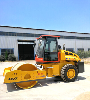 8噸中小型壓路機(jī)出售小型壓路機(jī)生產(chǎn)廠家小型壓路機(jī)價(jià)格表