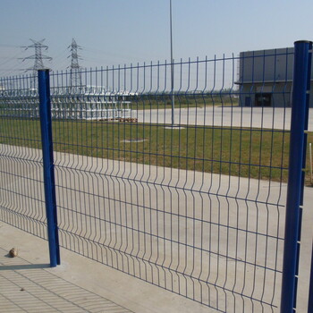 铁路护栏网，框架围栏网，浸塑护栏网，养殖围栏网