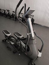 瀚马健康科技商用健身器材跑步机单车椭圆机图片