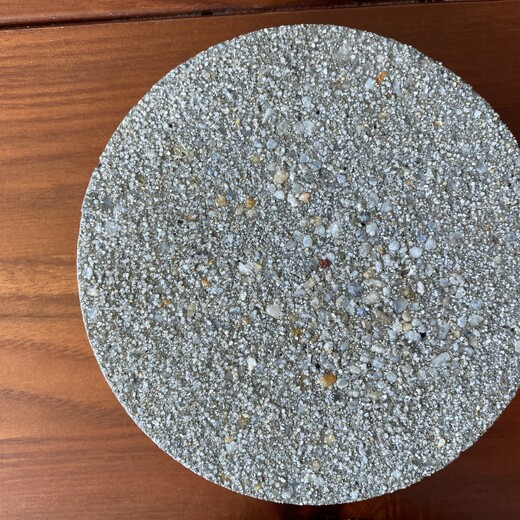 广东梅州彩砂地坪包工包料砾石聚合物地坪材料厂家