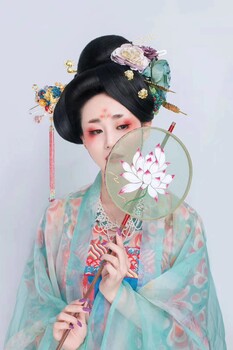 玲麗化妝美甲紋繡美容培訓(xùn)