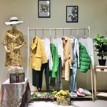 广州石井服装尾货市场太平鸟乐町品牌女装批发货源网上销售