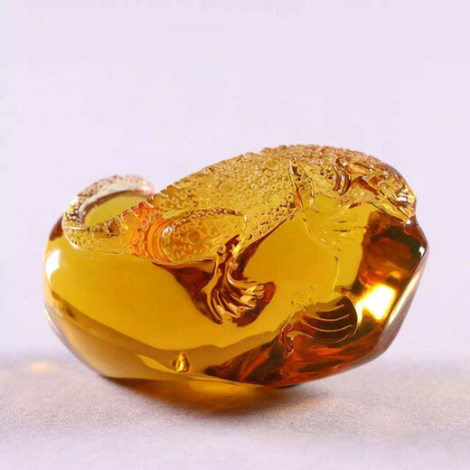 蜥蜴琥珀鑒定估價(jià)拍賣