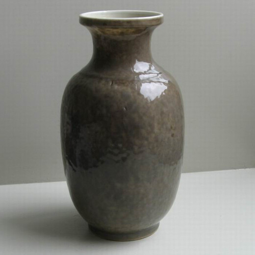 官釉燈籠瓶拍賣(mài)價(jià)格
