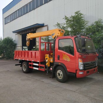 藍(lán)牌隨車吊廠家