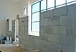 轻质砖，加气砖具有保温、隔音、自重轻的优点
