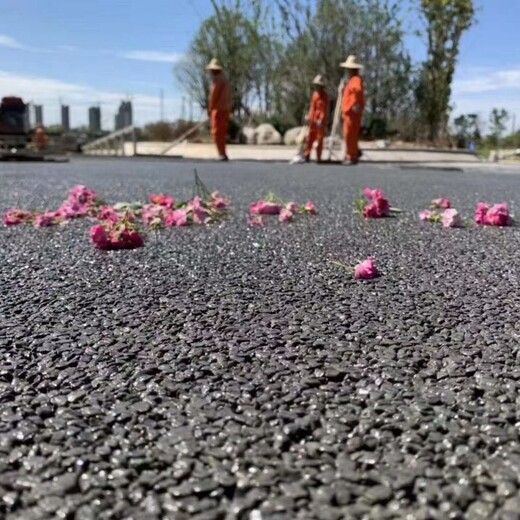 云南昆明透水混凝土增强剂材料透水地坪路面施工