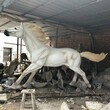 上海玻璃钢彩绘马雕塑报价