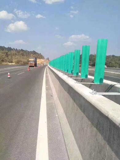 现货供应高速公路防眩板,防眩板厂家报价