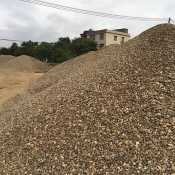 福建莆田鹅卵石铺路石子公园点缀