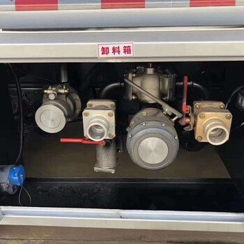 郑州2吨蓝牌油罐车服务,小型油罐车