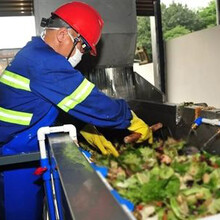 餐厨垃圾就地资源化处理方法和处理设备