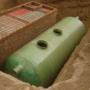 北京周邊玻璃鋼環(huán)?；S池費用、6立方米玻璃鋼化糞池