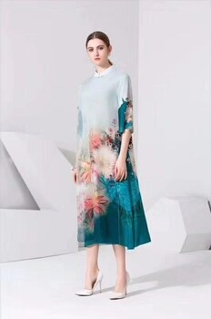 絲輝映月真絲連衣裙品牌女裝尾貨批發(fā)