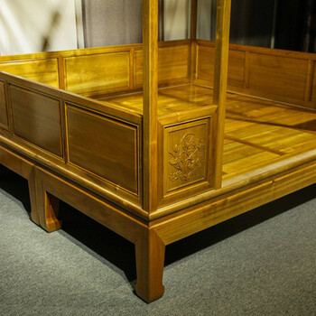 金絲楠架子床市場行情與鑒定私下交易