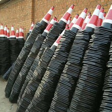 河南橡胶路锥厂家郑州塑料路锥制作伸缩布路锥生产
