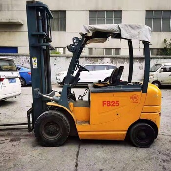 北京二手叉车回收公司，回收电动叉车，燃油叉车