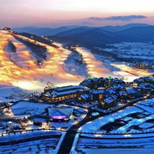 河南明亮照明：滑雪场灯光亮化工程，提升雪场夜间人气