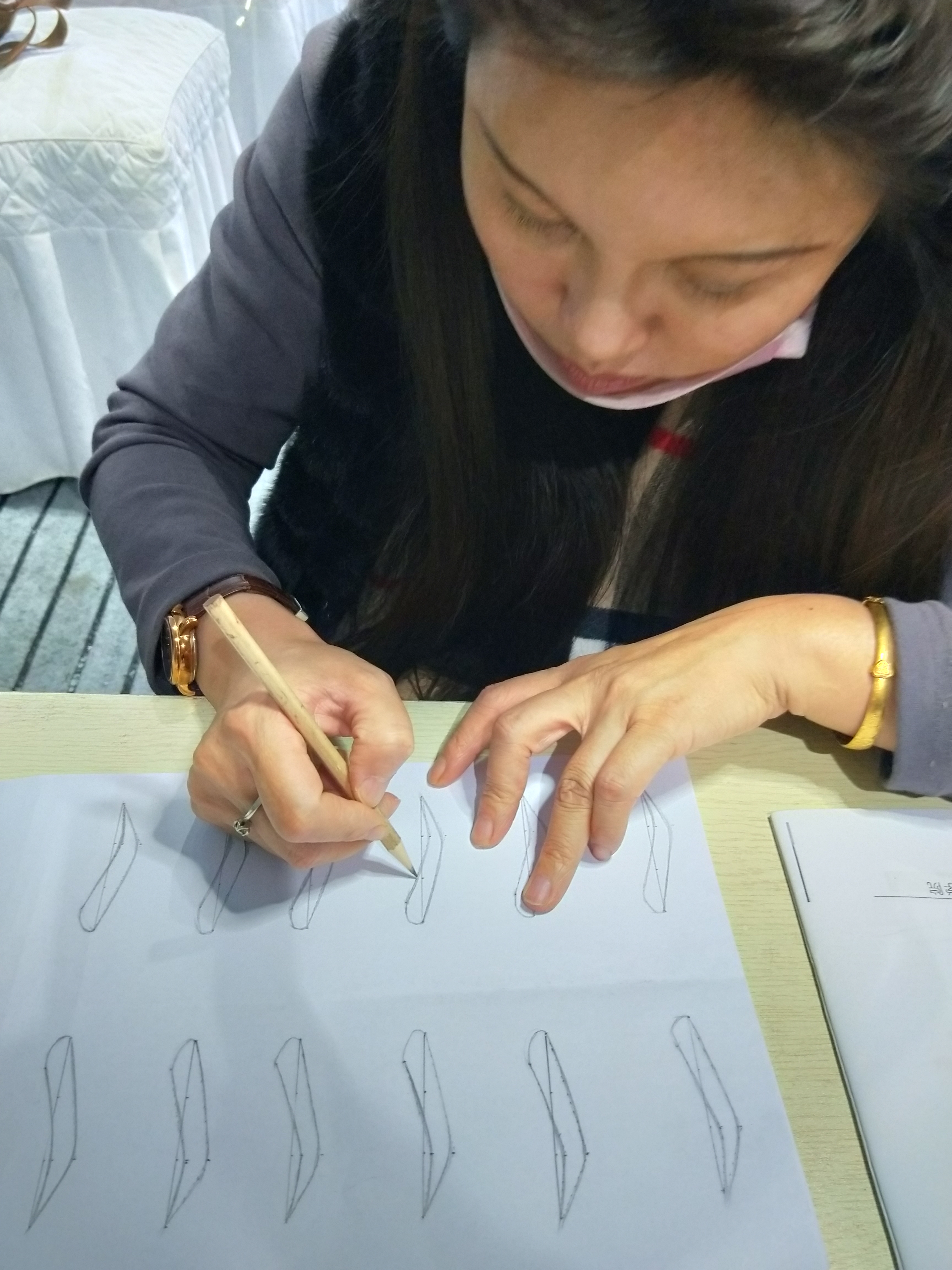 三河紋繡美甲紋繡美甲培訓(xùn)學(xué)校學(xué)費(fèi)價(jià)格一覽表(2020新)