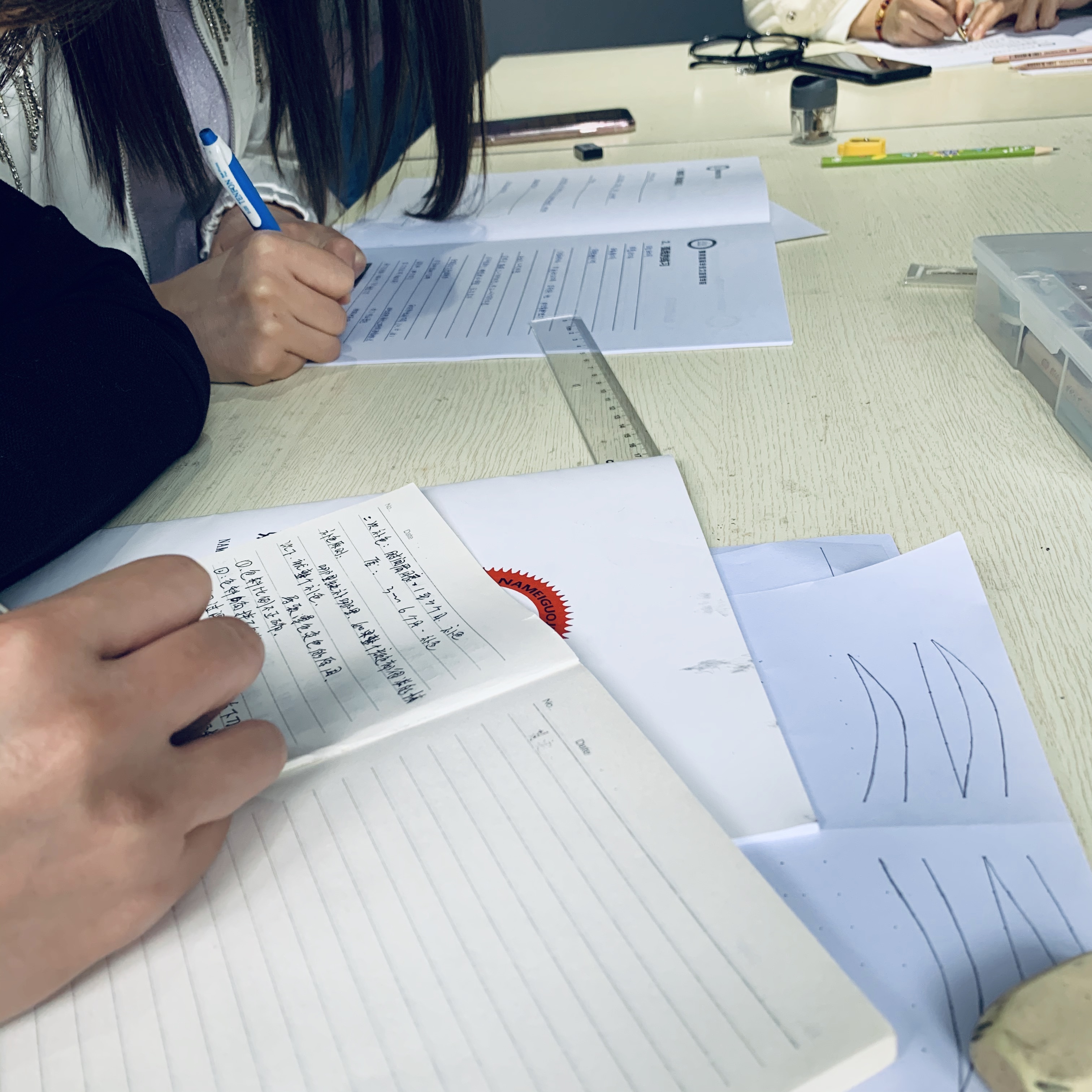 三河紋繡師培訓(xùn)學(xué)校2020年紋繡學(xué)費(fèi)一覽表