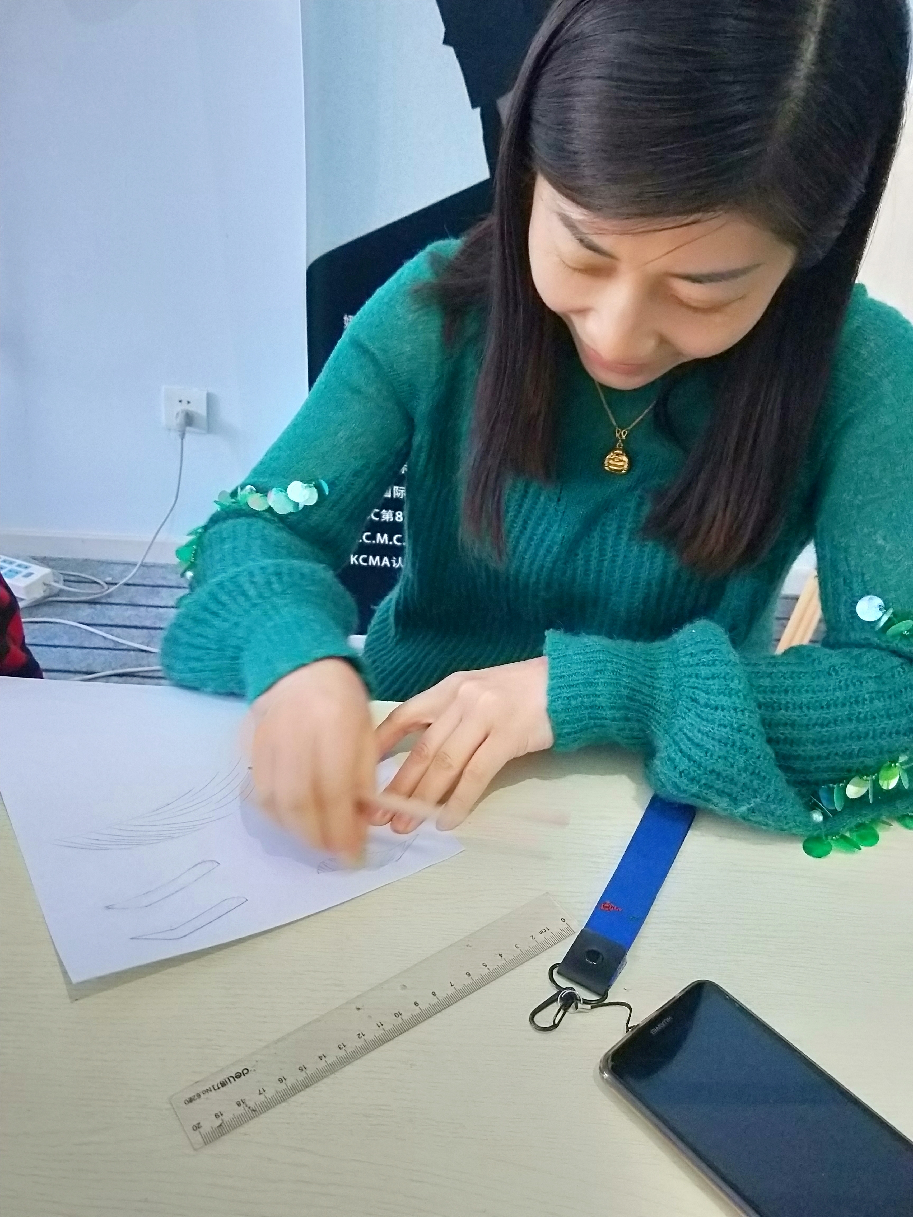 寶坻美容培訓(xùn),紋繡紋眉定妝培訓(xùn)-娜美國際培訓(xùn)學(xué)院