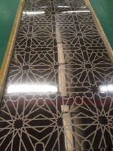 彩色不锈钢蚀刻板也叫不锈钢印花板、不锈钢腐蚀板、不锈钢花纹板、不锈钢蚀花板等主要适用于电梯装饰