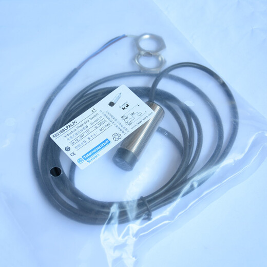 原裝傳感器接近開關(guān)XS218BLPAL2C傳感器大全