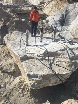云南丽江柴油型岩石劈裂机矿山开采厂家