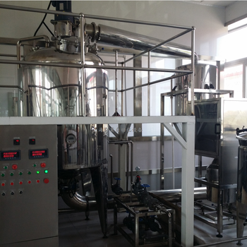 仝莫水蒸汽蒸馏提取机组,生产精油蒸馏设备操作简单