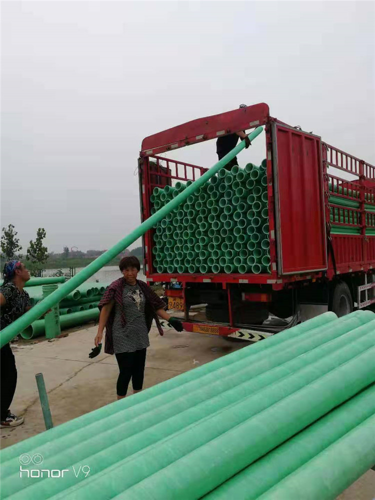 新疆阿拉尔缠绕玻璃钢管道厂家厂家供应