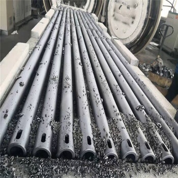 SIC桿碳化硅輥棒鋰電輥道窯傳動管5.5米內(nèi)可定制