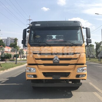 鑫意牌重型清障車大型清障吊車清障救援車批發(fā)圖片