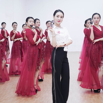 身所形體培訓(xùn)導(dǎo)師班全國(guó)招商