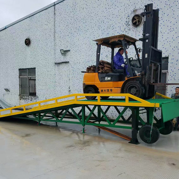九江固定式登車橋板材裝柜平臺(tái)10米