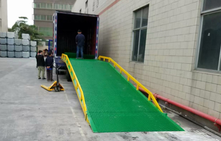 柳州橋式起重機(jī) 液壓裝車臺(tái)出租