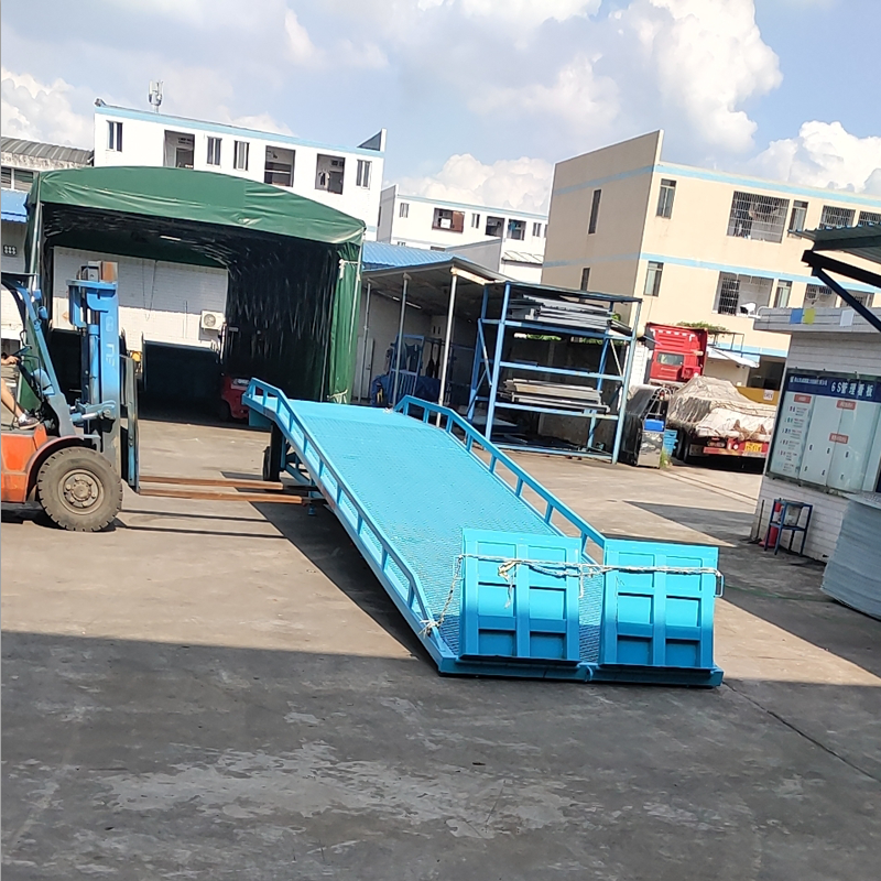 吉安移動(dòng)登車(chē)橋 叉車(chē)上貨平臺10米