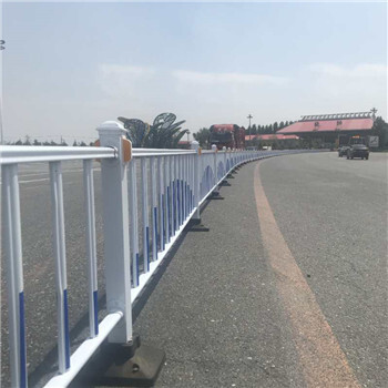 城市交通護(hù)欄公路防撞欄馬路隔離柵道路防撞欄